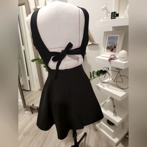 Elizabeth and James black dress